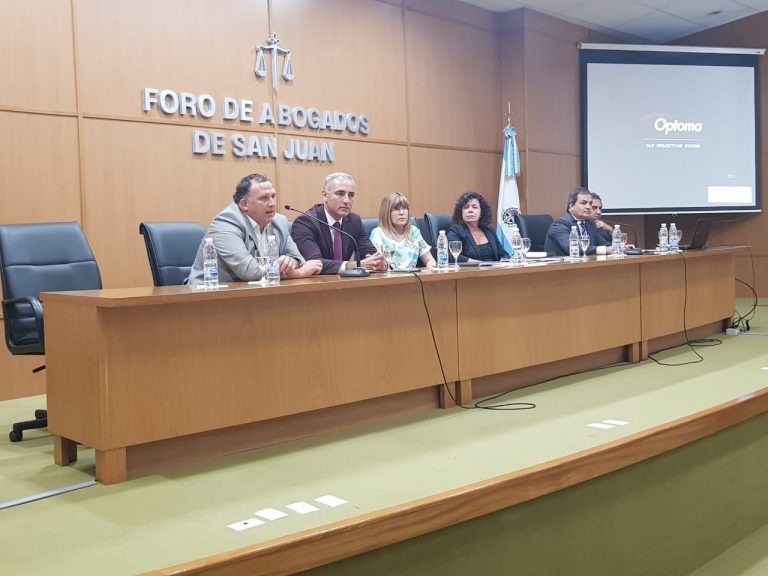 CICLO DE CAPACITACIÓN EN LITIGACIÓN ORAL