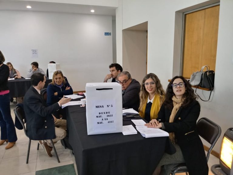 15/8: EL FORO DE ABOGADOS ELIGE PRESIDENTE: