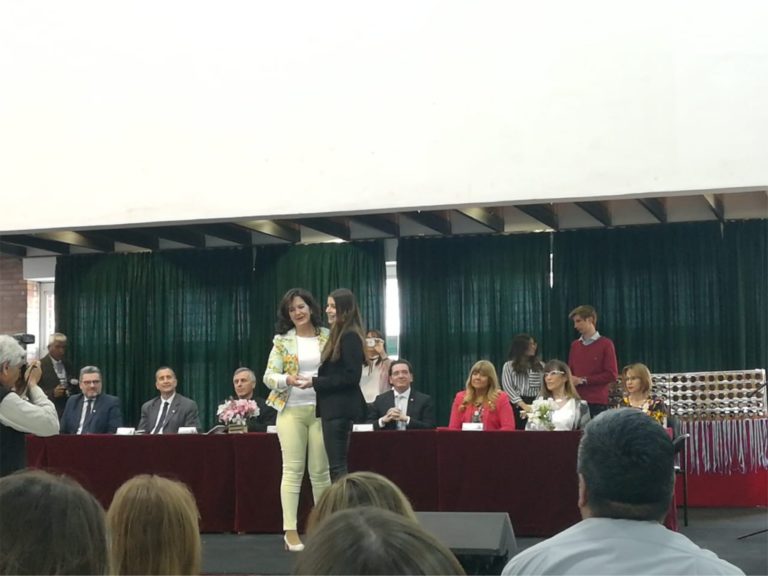 EL DIRECTORIO DEL FORO DE ABOGADOS DISTINGUIÓ A MEJORES ALUMNOS