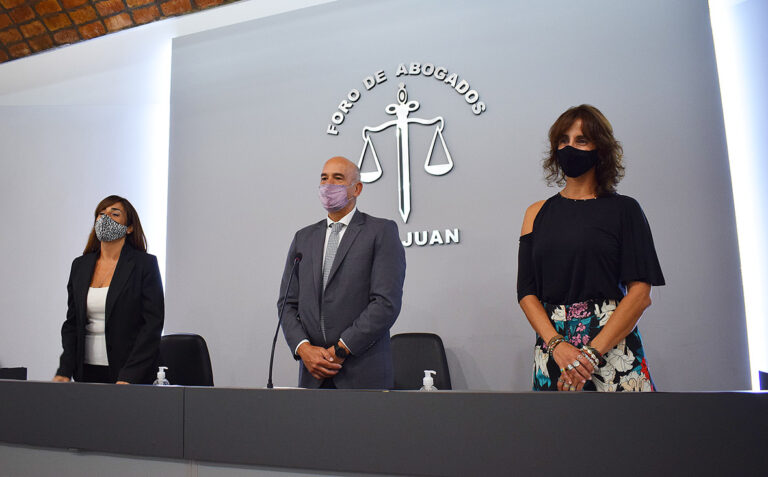 JURARON HOY 13 NUEVOS MATRICULADOS EN EL FORO DE ABOGADOS