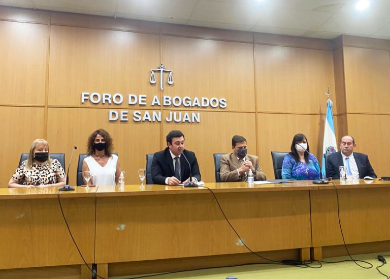 EL INSTITUTO DE LA MUJER Y GÉNERO DEL FORO DE ABOGADOS FINALIZÓ LA CAPACITACIÓN EN TEMÁTICA LEY MICAELA