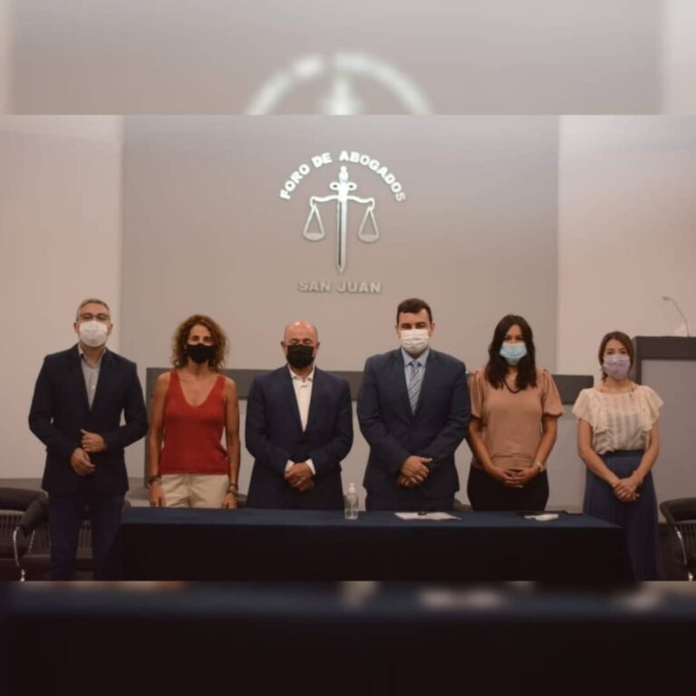 ACTA COMPROMISO ENTRE LA DEFENSORÍA DEL PUEBLO DE LA PROVINCIA DE SAN JUAN Y EL FORO DE ABOGADOS DE SAN JUAN
