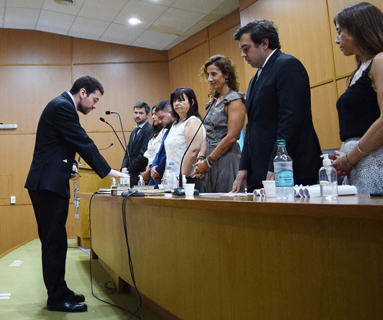 JURARON 15 NUEVOS MATRICULADOS EN EL FORO DE ABOGADOS