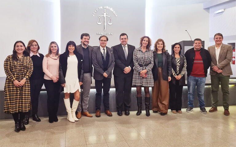 EL FORO DE ABOGADOS RECIBIÓ AL DR. RAÚL CALVO SOLER, ESPECIALISTA EN JUSTICIA RESTAURATIVA.