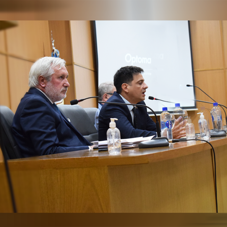SE PRESENTÓ EN EL FORO DE ABOGADOS EL LIBRO “REFLEXIONES EN EL NUEVO MUNDO” DEL DR. JULIO CONTE-GRAND