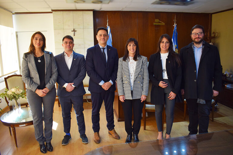 CONVENIO MARCO ENTRE LA MUNICIPALIDAD DE LA CAPITAL Y EL FORO DE ABOGADOS DE SAN JUAN