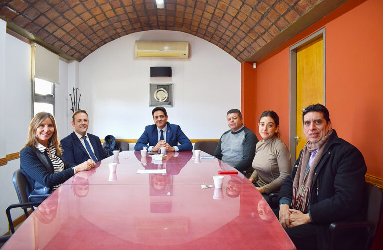 REUNIÓN EN EL MARCO DE LA DIPLOMATURA DE DERECHO PROCESAL PENAL DE LA UCC.