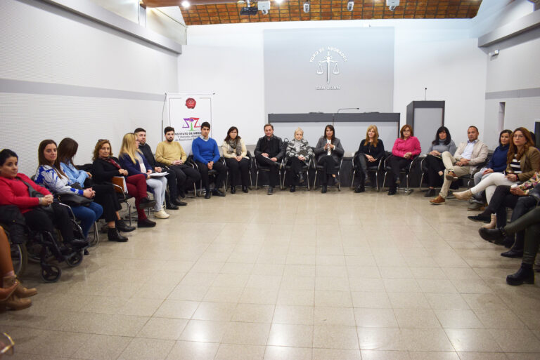 REUNIÓN INFORMATIVA ENTRE MEDIADORES Y LA CORTE
