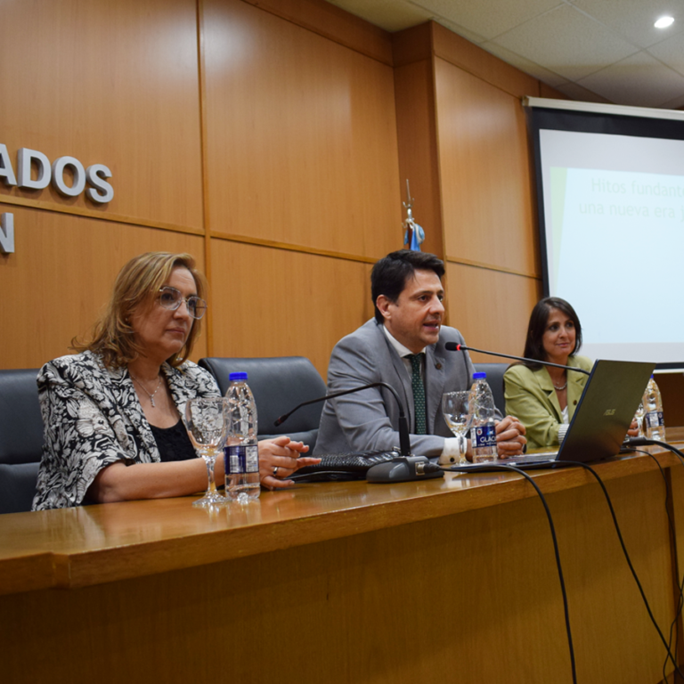 Jornada Derechos Humanos en las Relaciones de Familia.