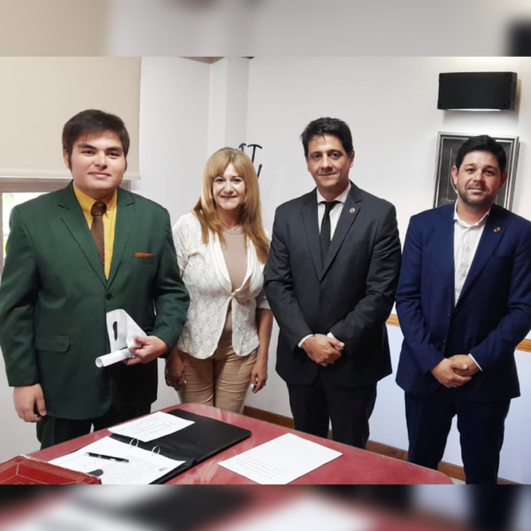 JURA EXTRAORDINARIA EN EL FORO DE ABOGADOS