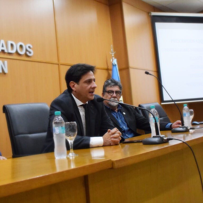 Charla sobre “Prescripción Adquisitiva”