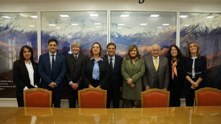 Visita de FACA a la Corte de Justicia: jornada de diálogo institucional junto al Foro de Abogados.