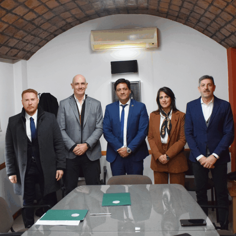 Convenio de cooperación institucional entre el Foro de Abogados y el Colegio Notarial de San Juan