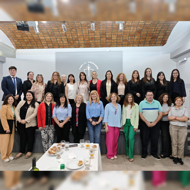Ágape en homenaje al Día de la Madre en el Foro de Abogados de San Juan