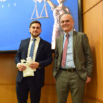 j18