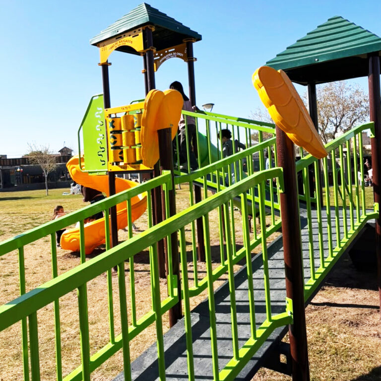 Una tarde para celebrar el Día del Niño y renovar los espacios recreativos del Club del Foro